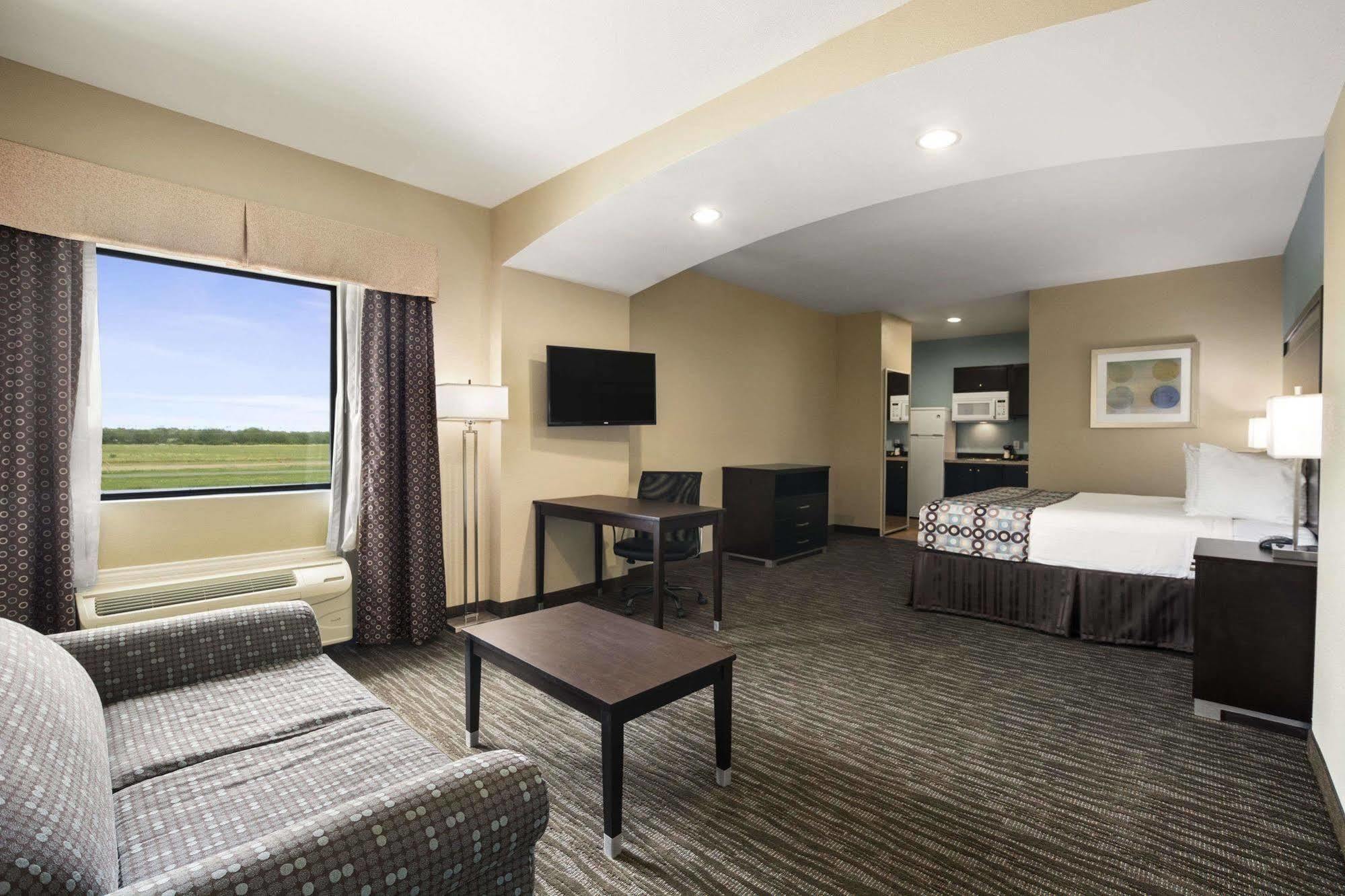 Days Inn Pearsall Exterior foto